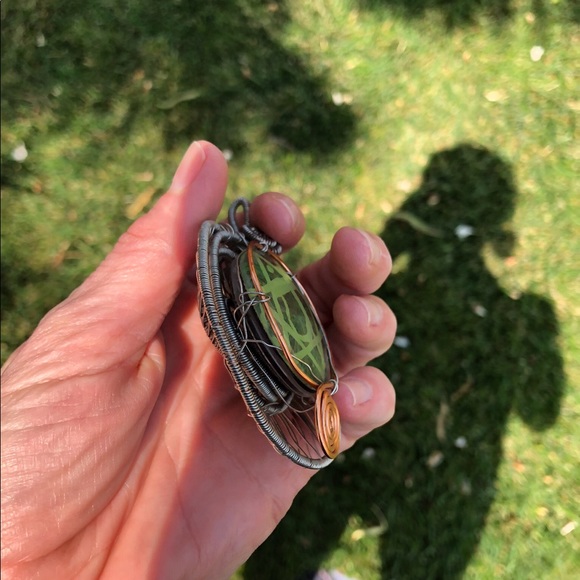 Wire Wrapped Pendant - Picture 5 of 6